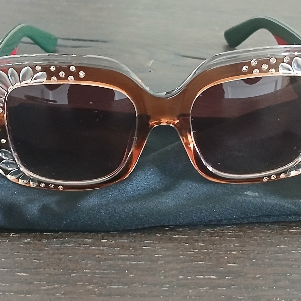 Womens Rectangular Foliage Jewel Trim Thick Plastic Sunglasses Green & Red - Picture 6 of 6